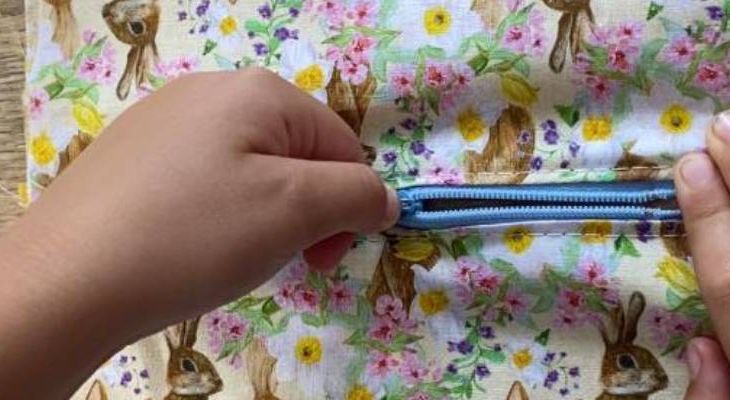 Creating a Zip Purse with Maiyah, Aged 6