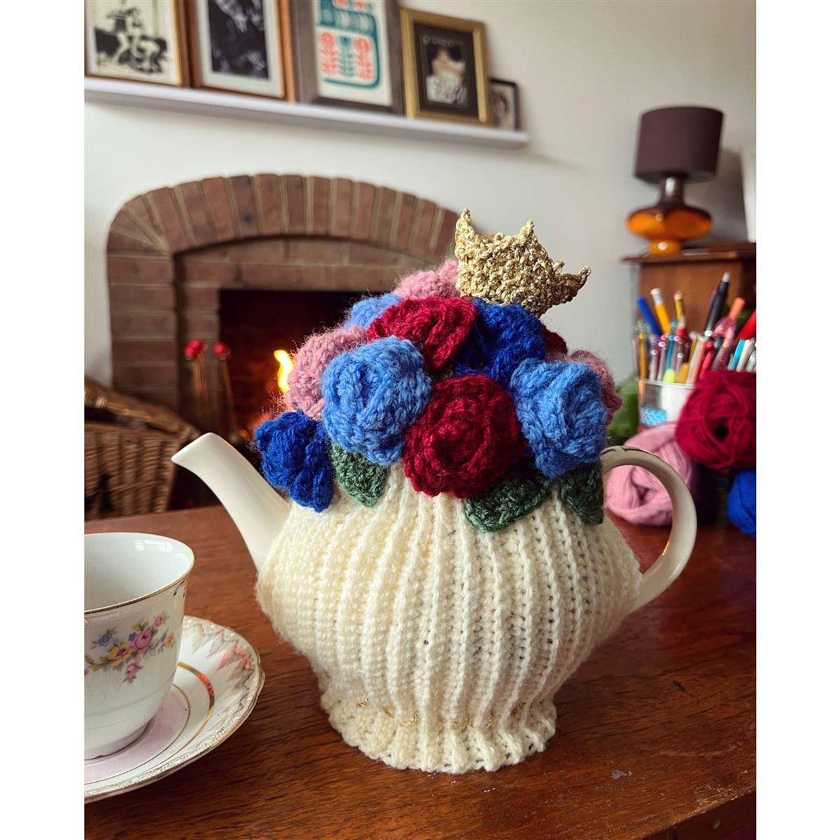 Adventures in Crafting Crochet Tea Cosy Kit. Save 20 SewingStreet