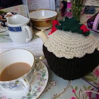 Woolly Chic Christmas Pudding Tea Cosy Kit