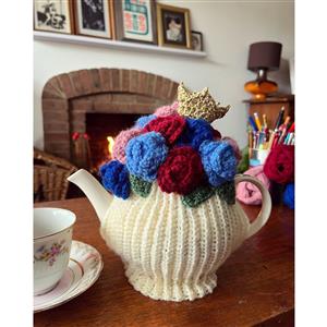 Adventures in Crafting Crochet Tea Cosy Kit. Save 20%