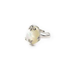 South Sea Mother of Pearl 925 Sterling Silver Oval Ring
