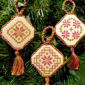 Cross Stitch Guild Quaker Christmas Decorations on Linen 