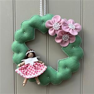 Mandy Shaw NEW! Spooly Doll Mini Garland Kit