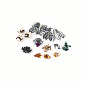 Sparkling: 8x Assorted packs of Swarovski Fancy Stones, Baroque Beads, Drops, Dagger Beads