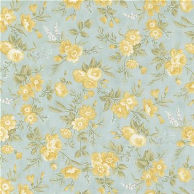 Moda 3 Sisters Honeybloom Collection Vintage Bunched Flowers Water Fabric 0.5m