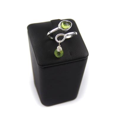 925 Sterling Silver Pear Shaped Adjustable Ring with Peridot Approx 7.5x5.5 to 5.5x8mm